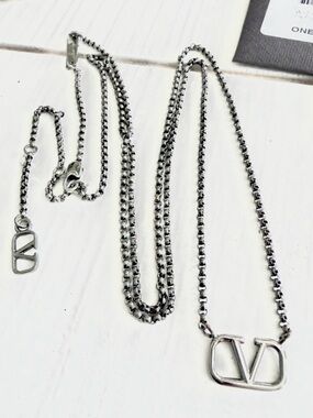 Valentino Garavani Gunmetal V Logo Necklace